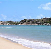Dhamitjinya East Woody Island and Galaru East Woody Beach - Southport Accommodation