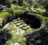Umpherston Sinkhole - Southport Accommodation