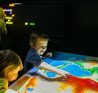 Twisted - Science at Play - Accommodation Southport