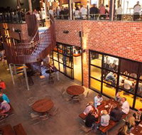 American Hotel - Accommodation Southport