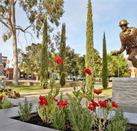 Private Robert Mactier Statue - Southport Accommodation
