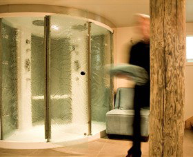 Salus Spa At Lake House - Accommodation Southport 4