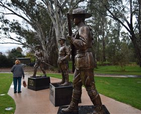 VC Memorial Park - Honouring Our Heroes - Southport Accommodation 1