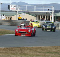 Wakefield Park Motor Racing Circuit - Southport Accommodation