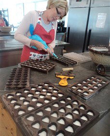 The Sydney Chocolate School - Southport Accommodation 3