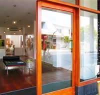 1st Avenue Gallery - Southport Accommodation