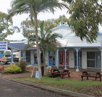 Laurieton Riverside Seafoods - Accommodation Southport