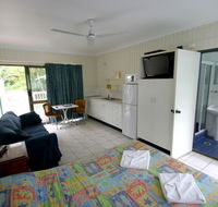 Tropical Palms Inn - Accommodation Southport