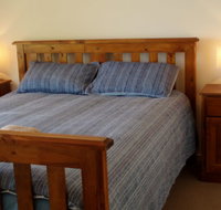Lake Escape - Southport Accommodation