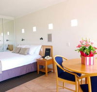 Margarets Beach Resort - Accommodation Southport