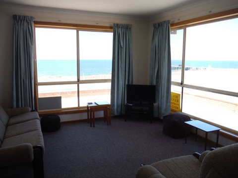 Gulf View - Southport Accommodation 1