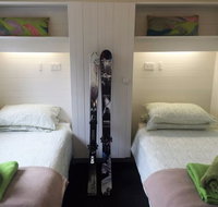 Elk At Falls - Accommodation Southport