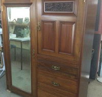 Virgils Touchwood Artisans Village - Southport Accommodation