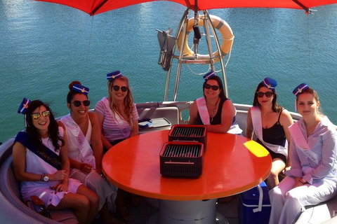 Self-Drive BBQ Boat Hire Mandurah - Group Of 7 - 10 People - Accommodation Southport 1
