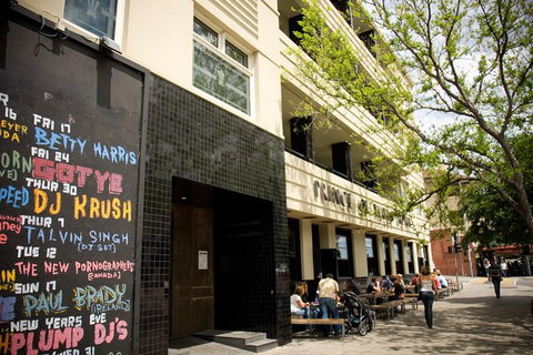 Live Music Melbourne Bus Tour - Accommodation Southport 1