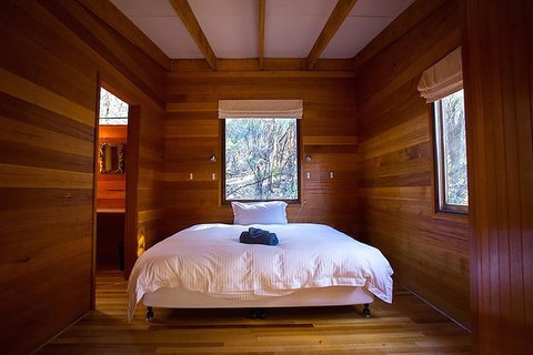 Great Walks Of Australia: 4-Day Freycinet Experience Walk - Southport Accommodation 3