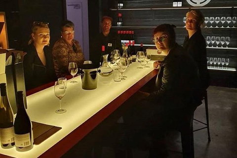 Hobart Small Group Wine Tour Sunday Afternoon: Wines, Gins & Cheeses - Southport Accommodation 2