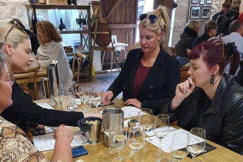 Hobart Small Group Wine Tour Sunday Afternoon: Wines, Gins & Cheeses - Southport Accommodation 11