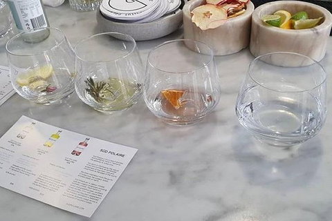 Hobart Small Group Wine Tour Sunday Afternoon: Wines, Gins & Cheeses - Southport Accommodation 4