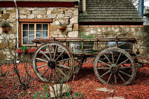 Adelaide Hills Day Tour. Winery Cellar Doors - Southport Accommodation 0