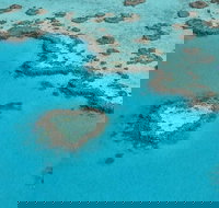 Reef and Island Scenic Flight from Airlie Beach - Accommodation Southport