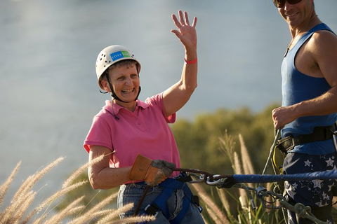 Abseiling The Kangaroo Point Cliffs In Brisbane - Southport Accommodation 1