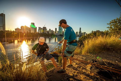 Abseiling The Kangaroo Point Cliffs In Brisbane - Southport Accommodation 8