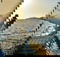 Magnetic Island Twilight Sailing Cruise - Accommodation Southport