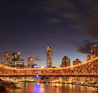 Brisbane Airport to and from Brisbane CBD for 7 ppl - Southport Accommodation