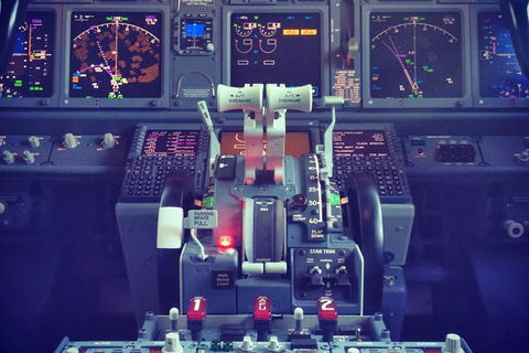 Airliner-737 - 60 MINS - Flight Simulator Experience - Southport Accommodation 0