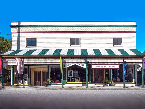 Coldstream Gallery - Southport Accommodation 0