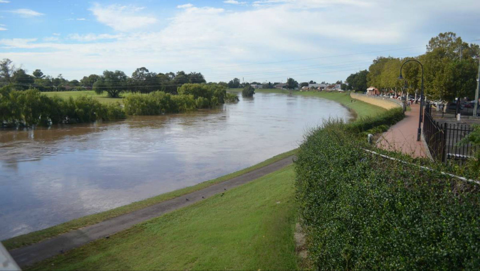 Duckenfield NSW Southport Accommodation