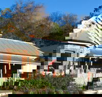 emprades vintage  design - Southport Accommodation