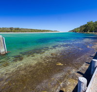 Sussex Inlet Entrance Beach - Southport Accommodation