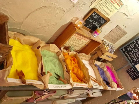 3 Wishes Candle Barn - Accommodation Southport 0