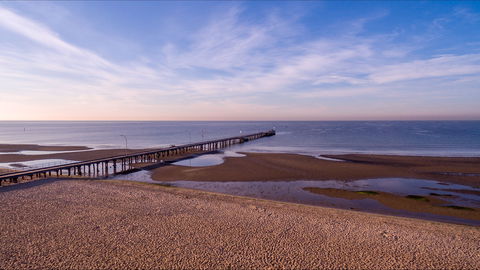 Altona Beach - Southport Accommodation 0