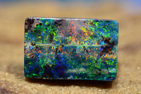 Australian Outback Opals - Southport Accommodation 2