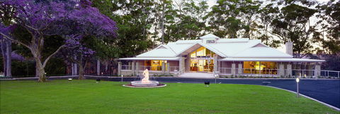 Ken Duncan Gallery - Southport Accommodation 0