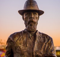 Paddy Hannan's Statue - Southport Accommodation