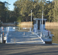 Bombah Point - Southport Accommodation