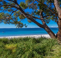 Collingwood Beach - Southport Accommodation