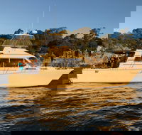 Cruising the  Swan River in at Sunset with Boutique Cruise - Accommodation Southport