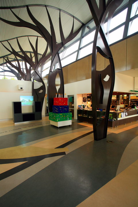 Dogwood Crossing, Miles - Southport Accommodation 2