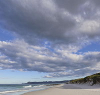 Friendly Beaches - Southport Accommodation