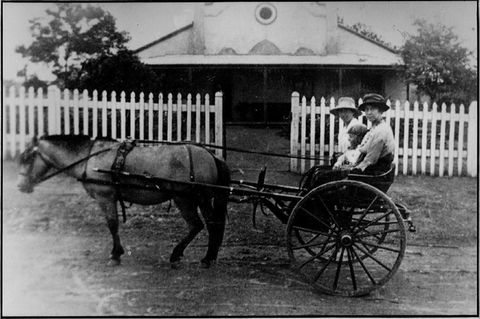 Quondong Cottage - Southport Accommodation 1