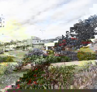 Gin Gin - Southport Accommodation