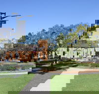Mawson Park Campbelltown - Southport Accommodation