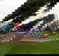 Kingscote Memorial Playground - Accommodation Southport