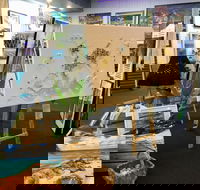 Straddievarious Gallery