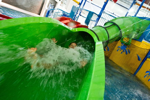 AquaPulse - Southport Accommodation 0